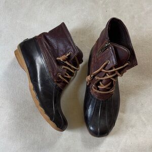 Women’s vintage  Brown and Black Leather sperry Boots